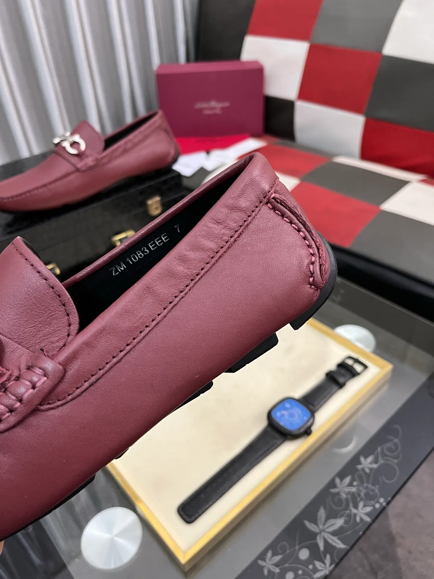 Men's shoes 💰560⌚️⌚️ Ferragamo [Ferragamo] new high-end quality framed shoes. The style is luxurious and elegant, with equal emphasis on practicality and style. We pay special attention to quality and details. The shoe last leather, workmanship and comfort are not inferior! Material: Imported first-layer soft cowhide leather upper ➕Genuine leather lining, code number: 38-446️⃣colors available